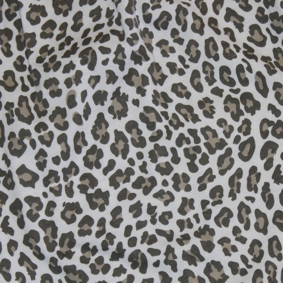 Carter's baby girl romper 12M - Picture 4 of 4